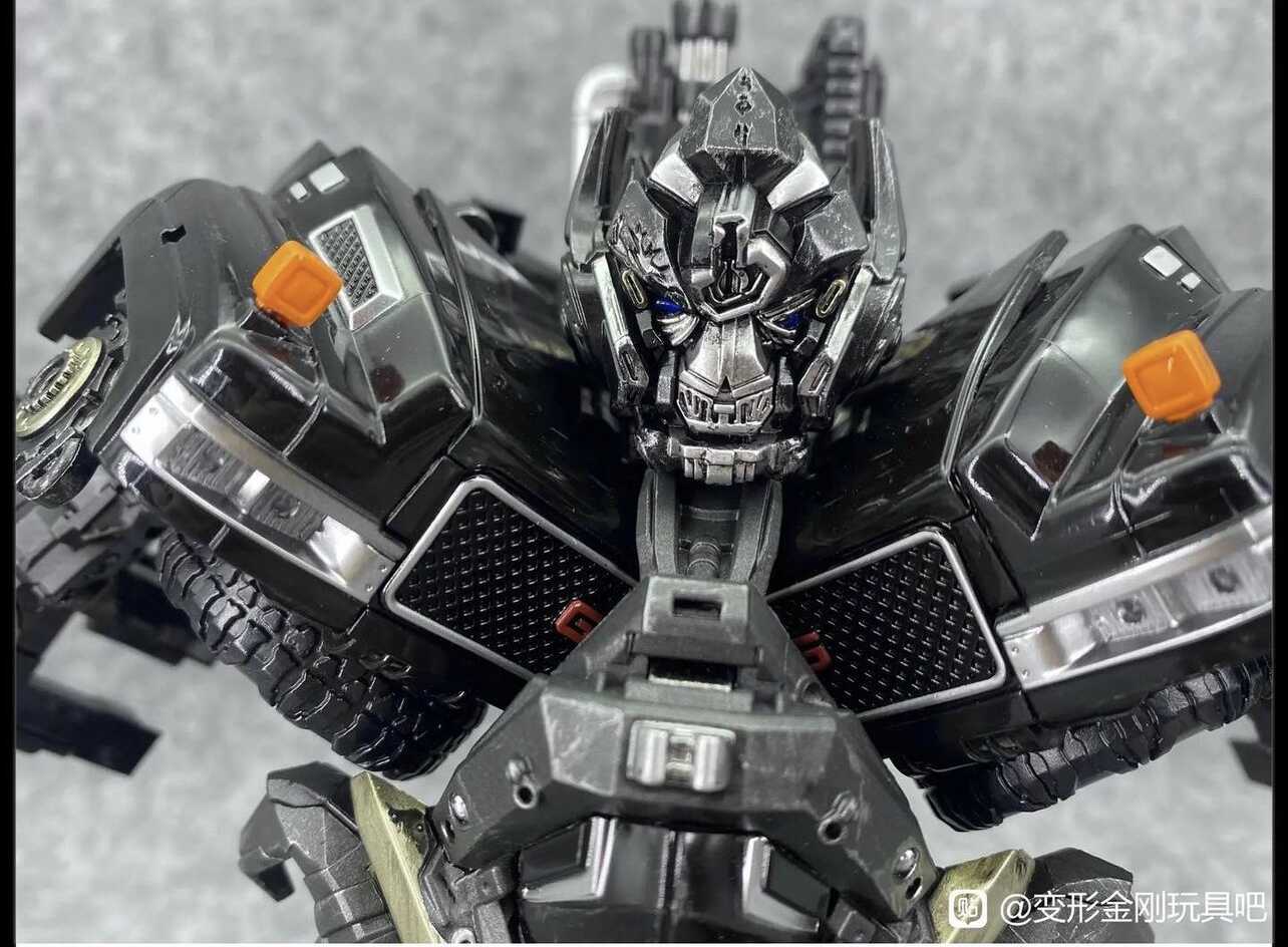 Black Apple M-06 Ironhide